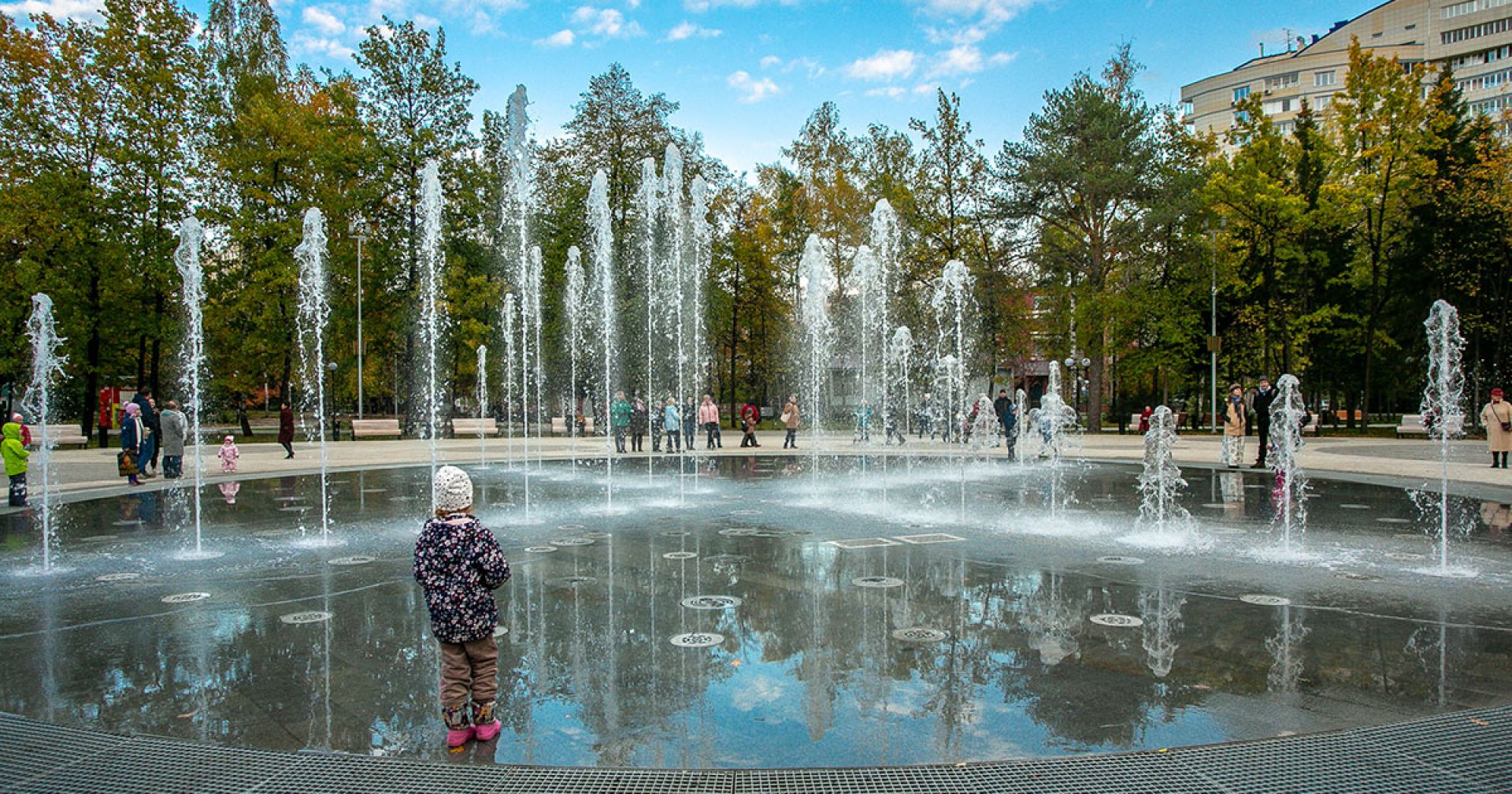 Центральный парк Новосибирск фонтан